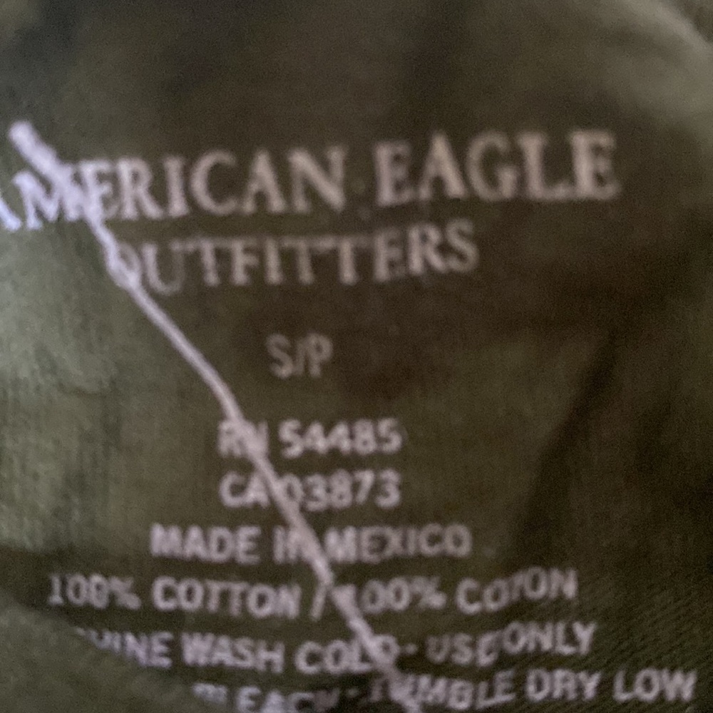 American Eagle olive green T-shirt - Picture 3 of 3